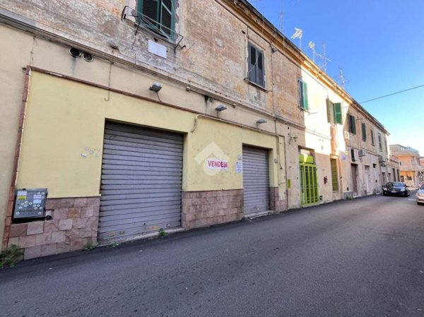 negozio in vendita a Nettuno