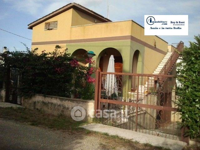 casa indipendente in vendita a Nettuno