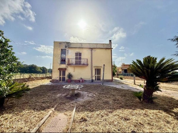 casa indipendente in vendita a Nettuno