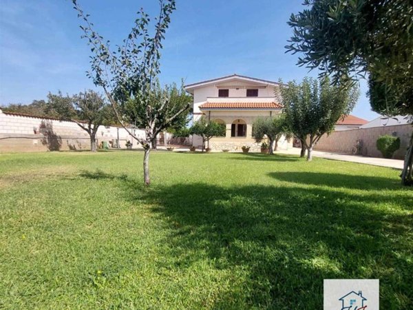 casa indipendente in vendita a Nettuno