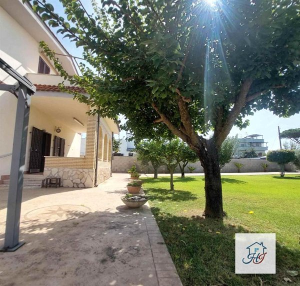 casa indipendente in vendita a Nettuno