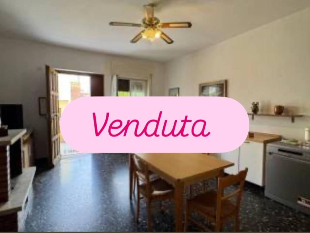 casa indipendente in vendita a Nettuno
