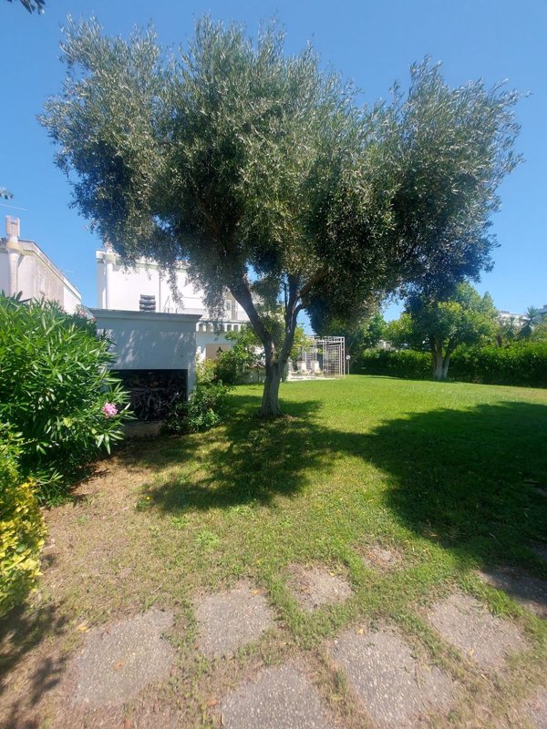 casa indipendente in vendita a Nettuno