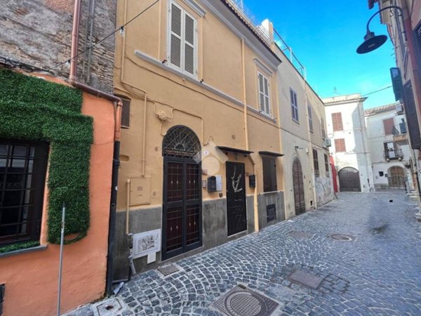 appartamento in vendita a Nettuno