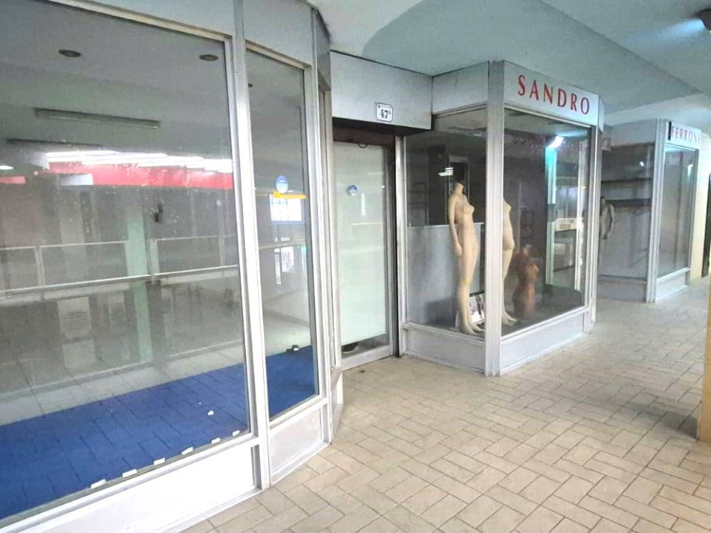 negozio in vendita a Nettuno
