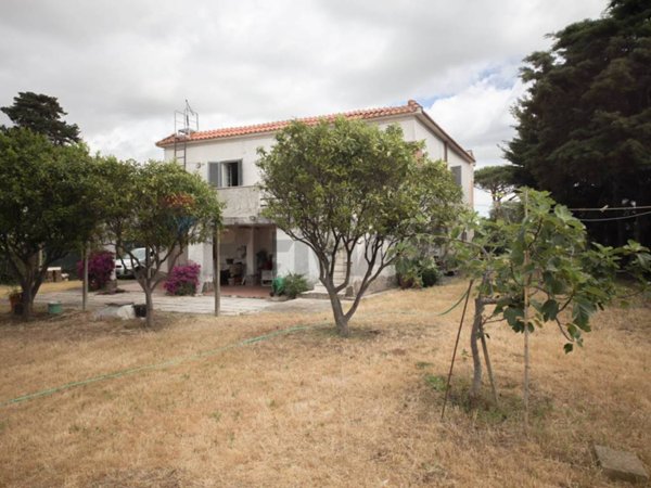 casa indipendente in vendita a Nettuno