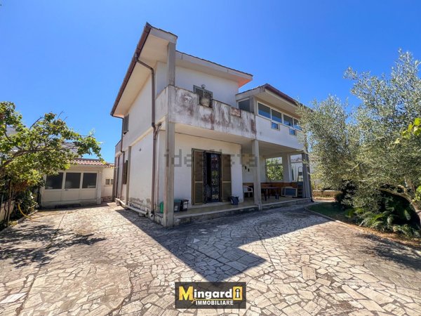 casa indipendente in vendita a Nettuno
