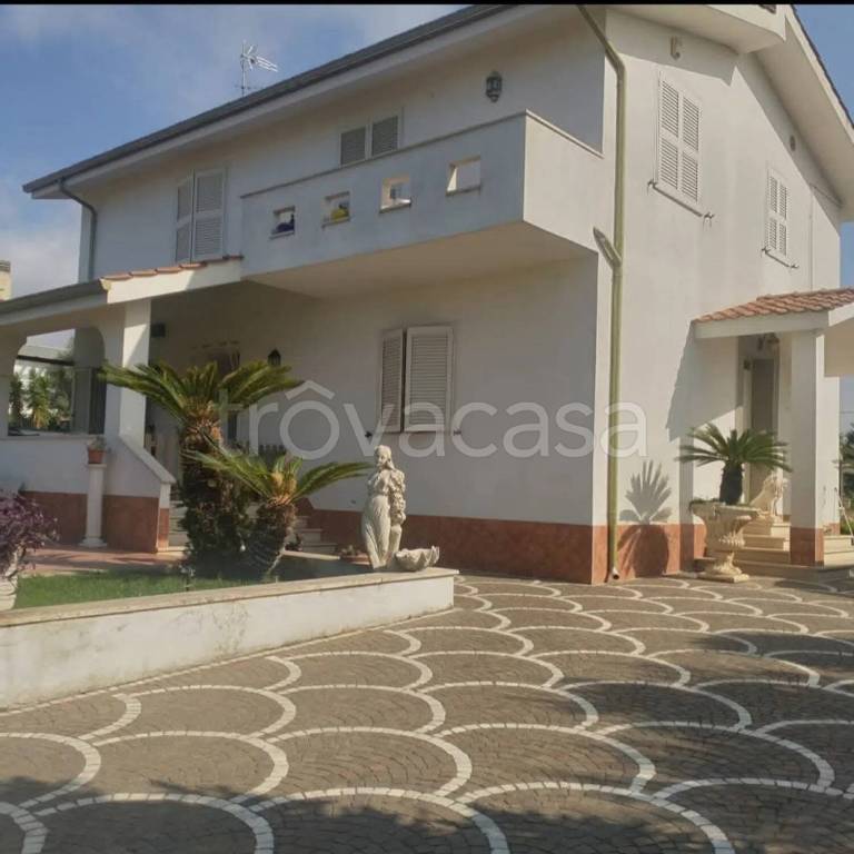 casa indipendente in vendita a Nettuno