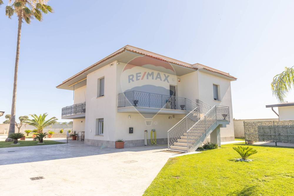 casa indipendente in vendita a Nettuno