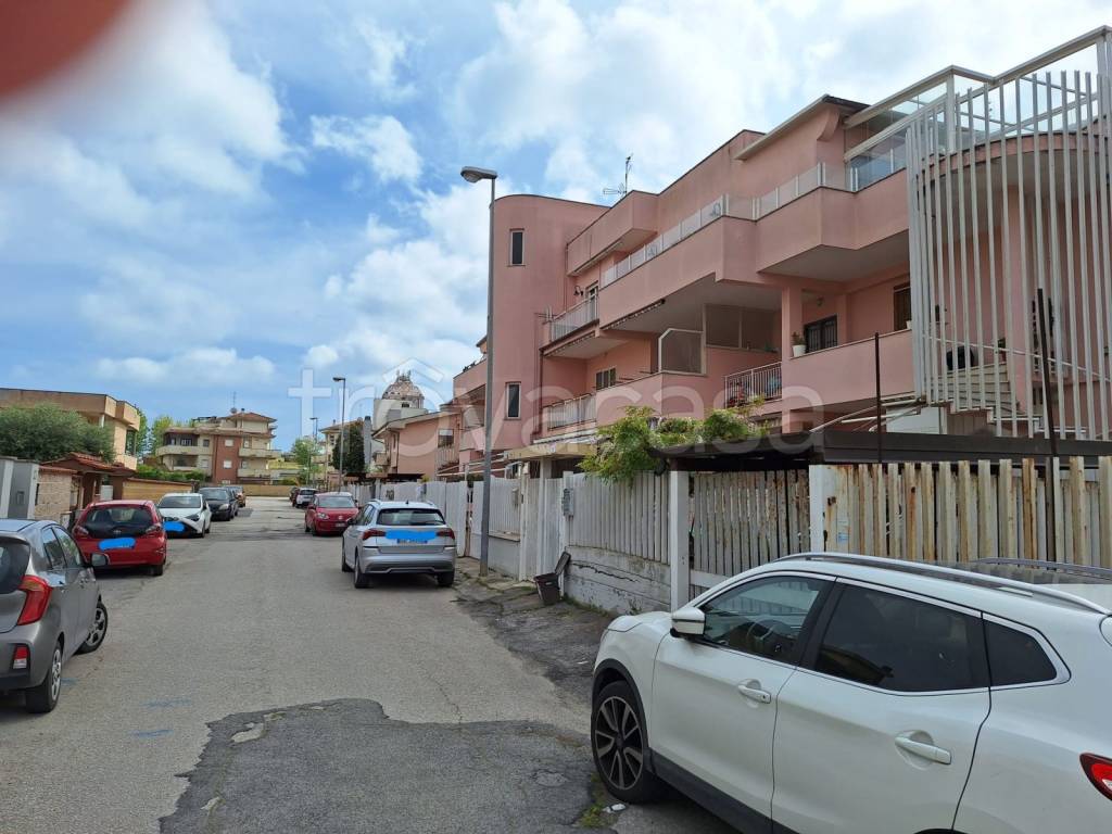 locale di sgombero in vendita a Nettuno