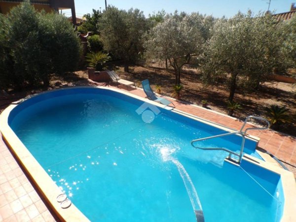 casa indipendente in vendita a Nettuno