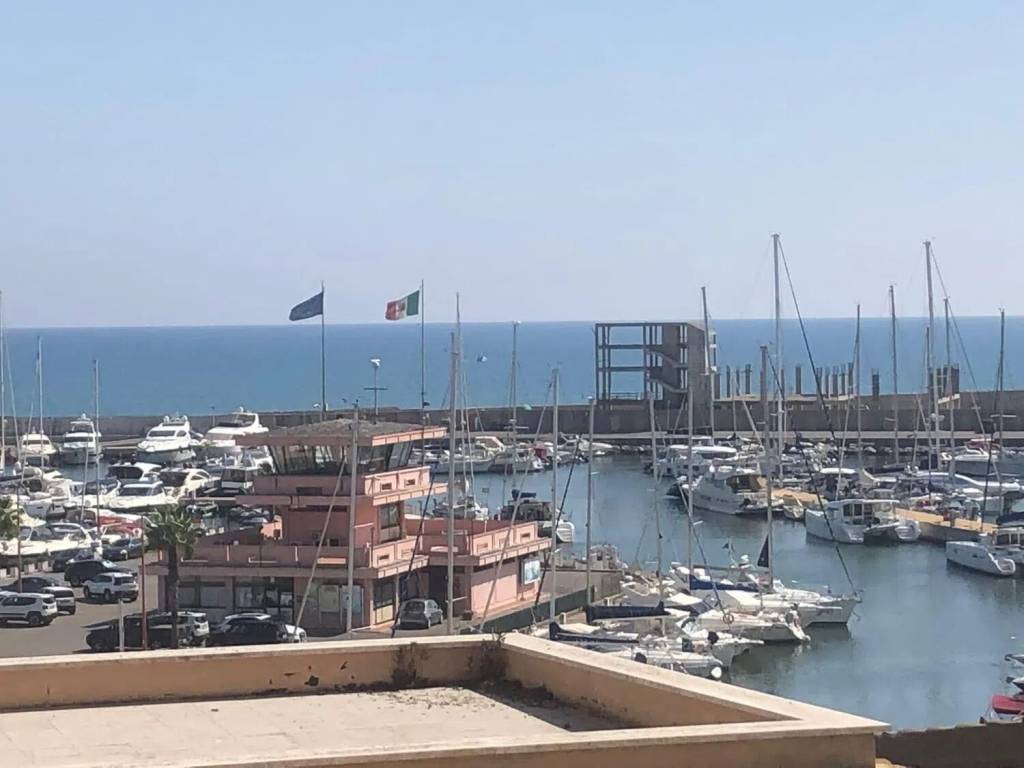 appartamento in vendita a Nettuno