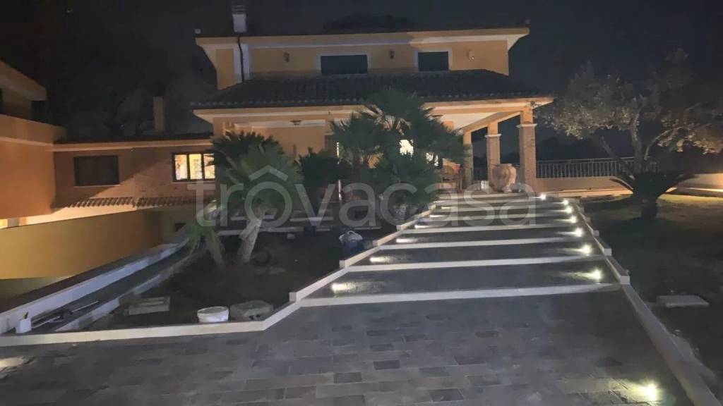 casa indipendente in vendita a Nettuno