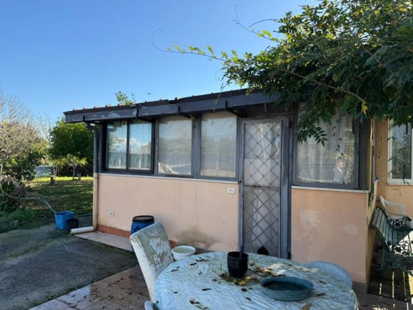 casa indipendente in vendita a Nettuno