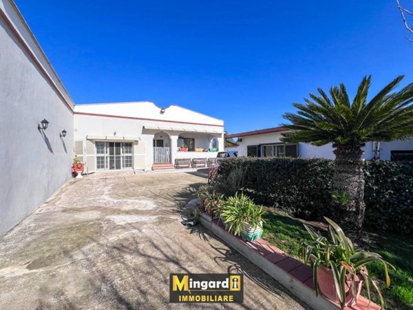 casa indipendente in vendita a Nettuno