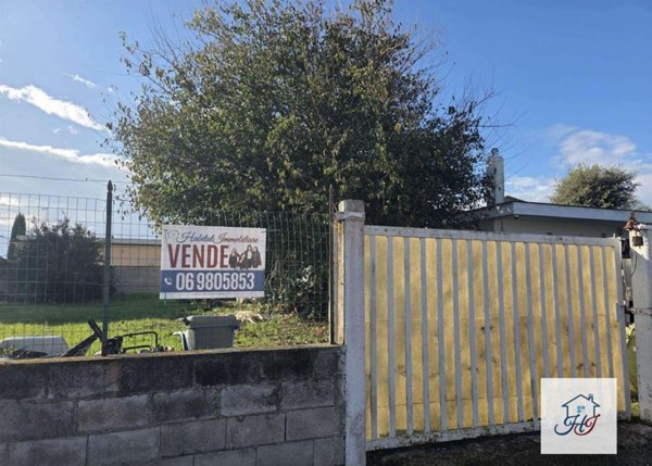 negozio in vendita a Nettuno