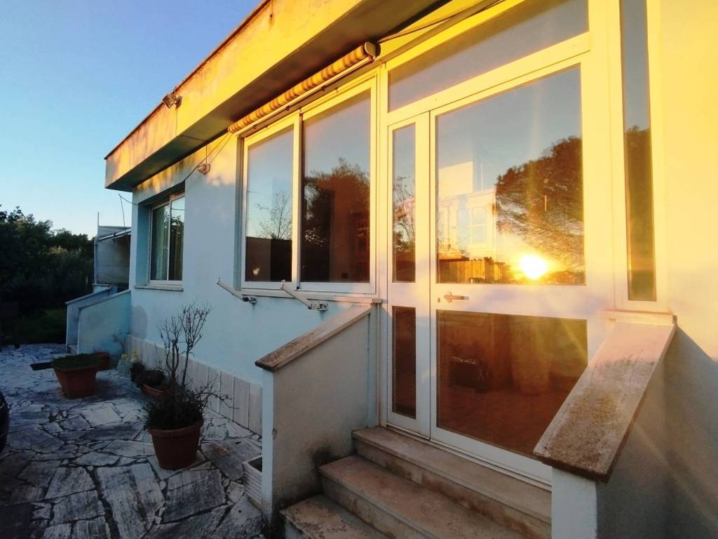 casa indipendente in vendita a Nettuno