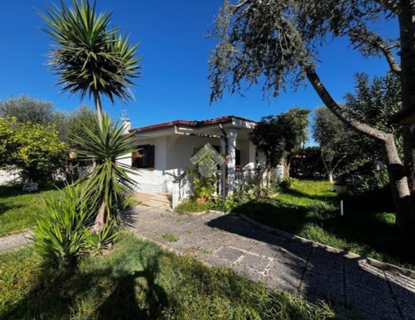 casa indipendente in vendita a Nettuno