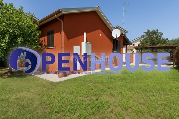 casa indipendente in vendita a Nettuno