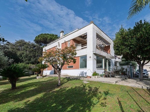 casa indipendente in vendita a Nettuno