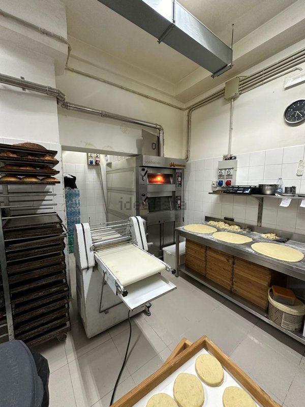 negozio in vendita a Nettuno