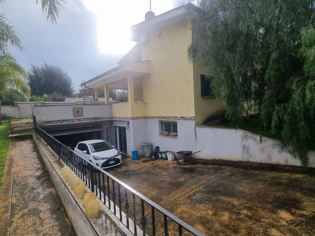 casa indipendente in vendita a Nettuno