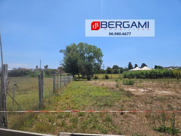 casa indipendente in vendita a Nettuno