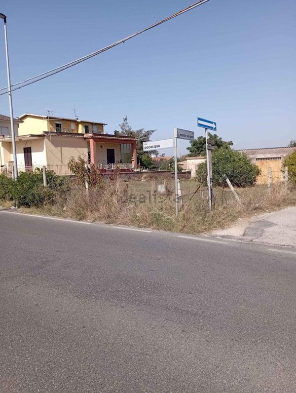 locale di sgombero in vendita a Nettuno