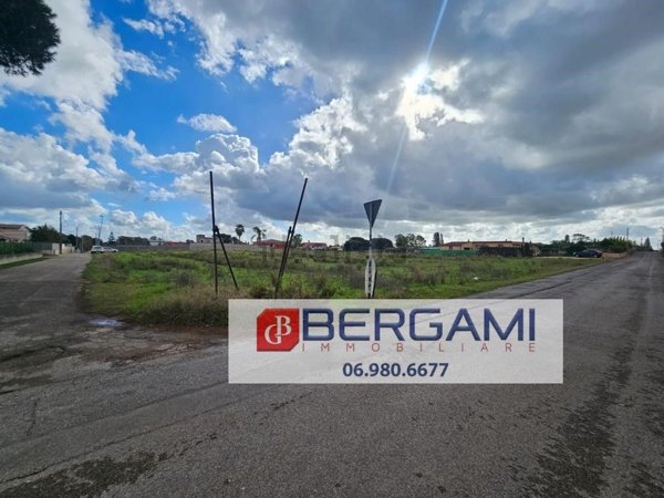 casa indipendente in vendita a Nettuno