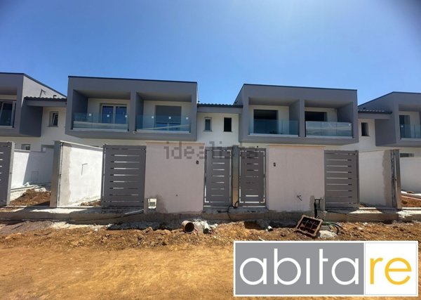 casa indipendente in vendita a Nettuno