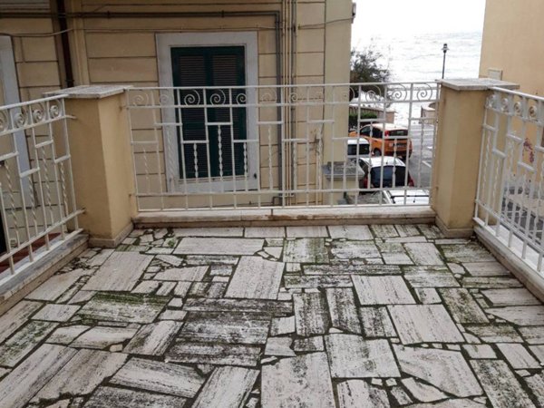 intera palazzina in vendita a Nettuno