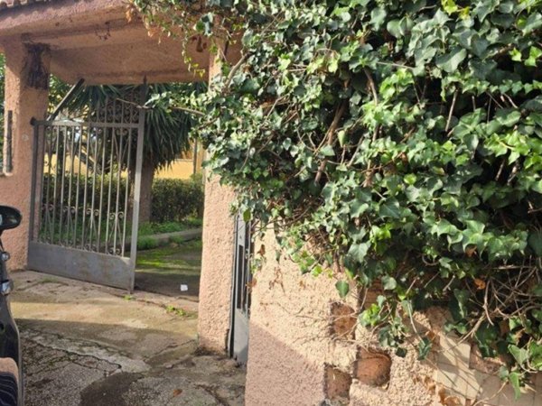 casa indipendente in vendita a Nettuno