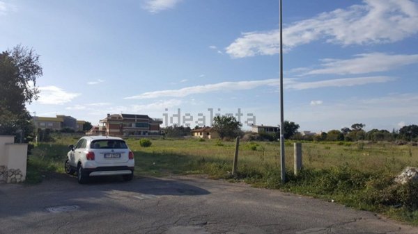 terreno edificabile in vendita a Nettuno
