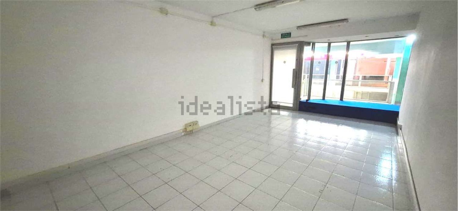 locale commerciale in vendita a Nettuno