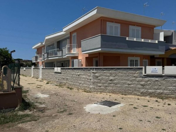 casa indipendente in vendita a Nettuno