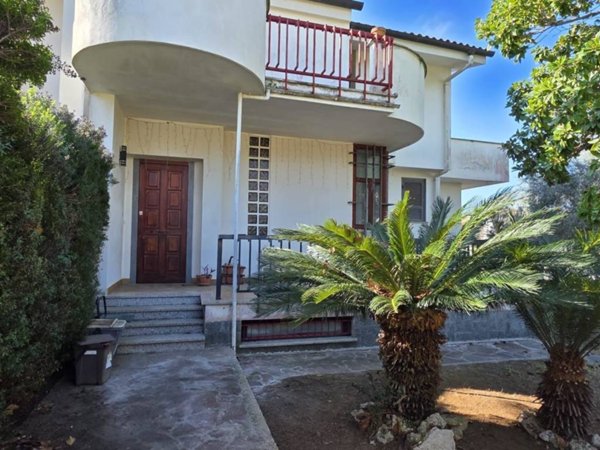 casa indipendente in vendita a Nettuno