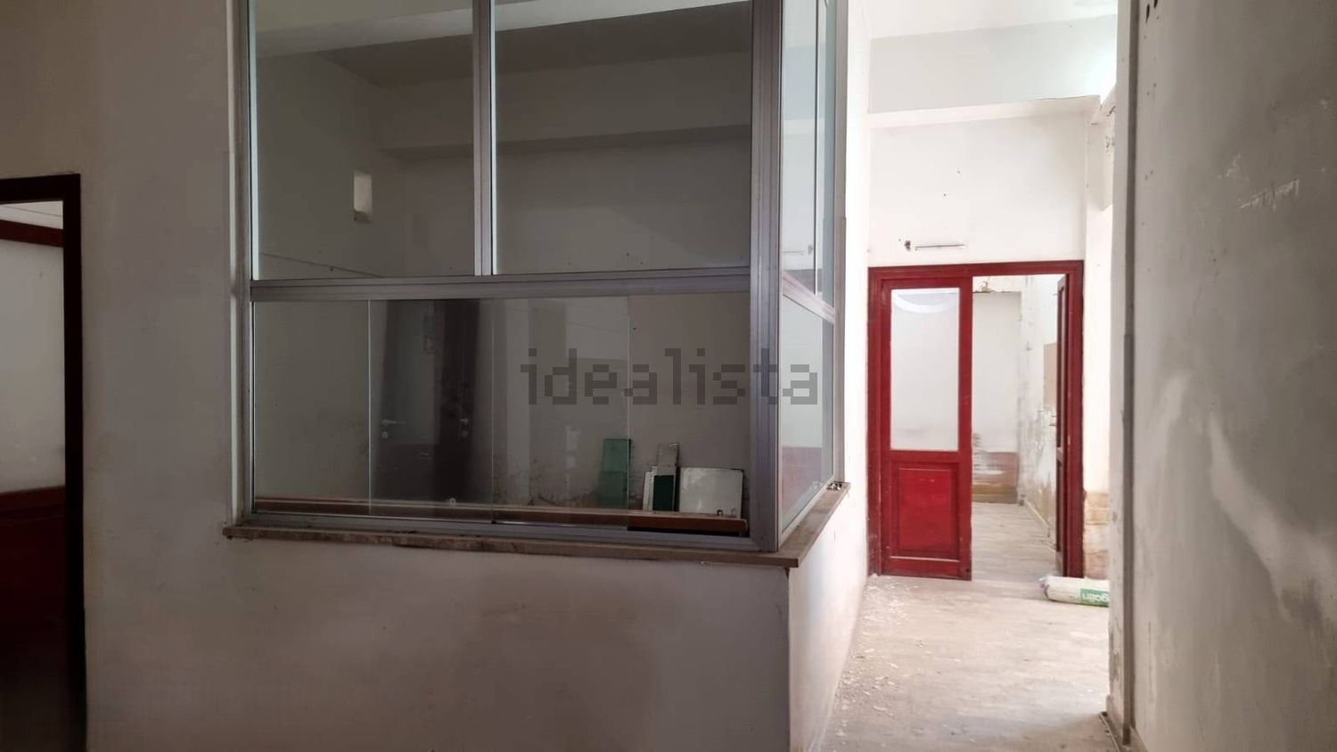 locale di sgombero in vendita a Nettuno