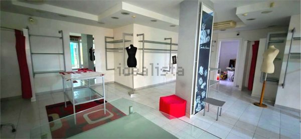 locale commerciale in vendita a Nettuno