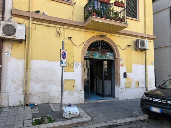 locale commerciale in vendita a Nettuno