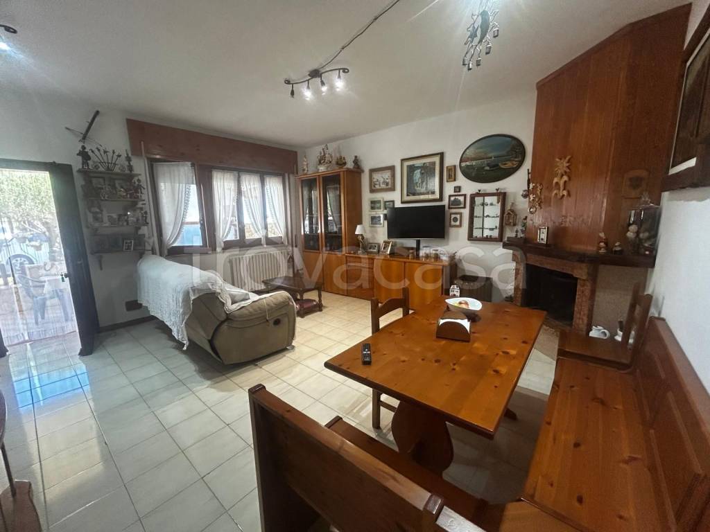 casa indipendente in vendita a Nettuno