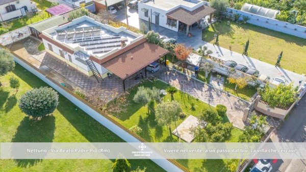 casa indipendente in vendita a Nettuno