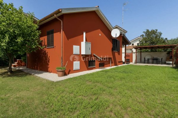 casa indipendente in vendita a Nettuno