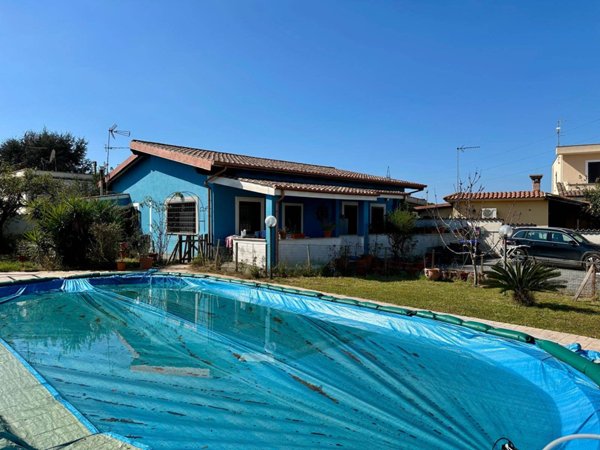 casa indipendente in vendita a Nettuno