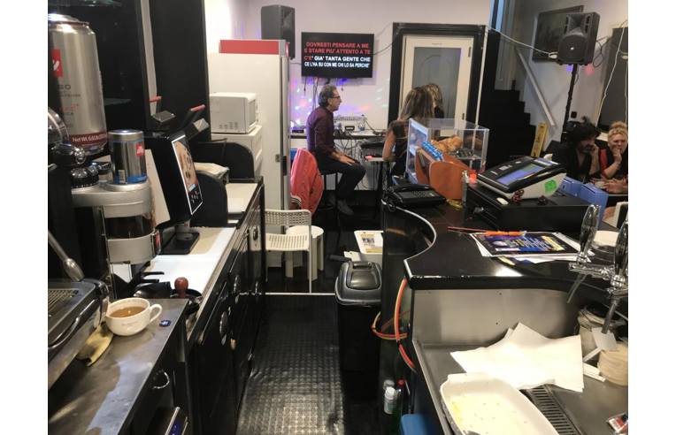 negozio in vendita a Nettuno