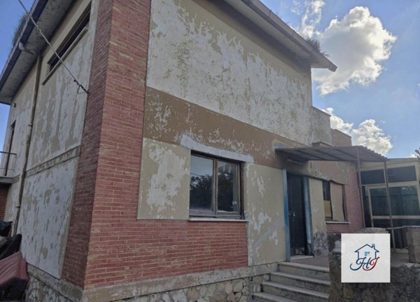 casa indipendente in vendita a Nettuno