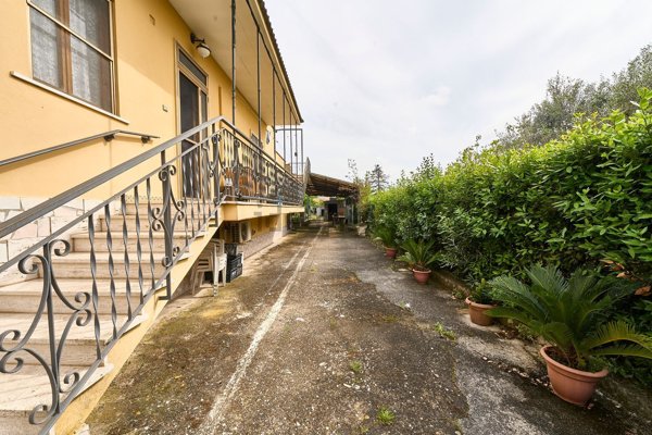 casa indipendente in vendita a Nettuno