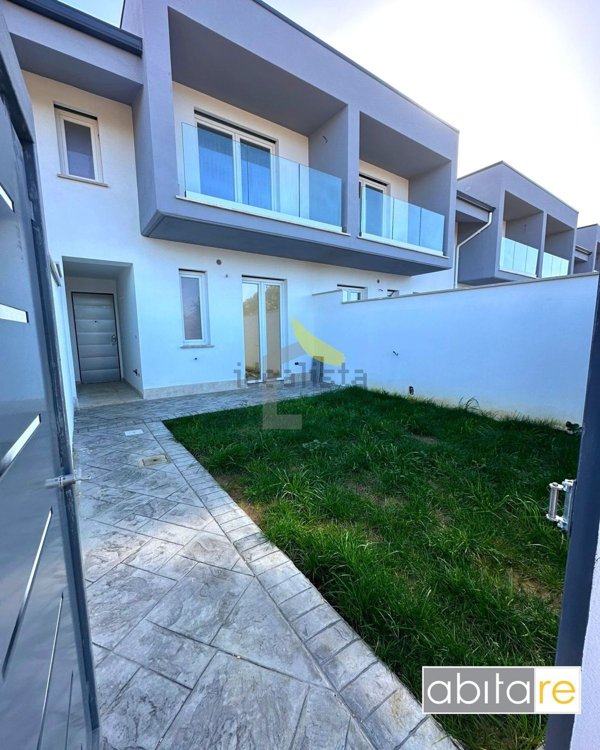 casa indipendente in vendita a Nettuno