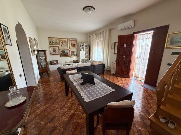 casa indipendente in vendita a Nettuno