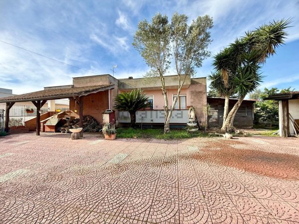 casa indipendente in vendita a Nettuno