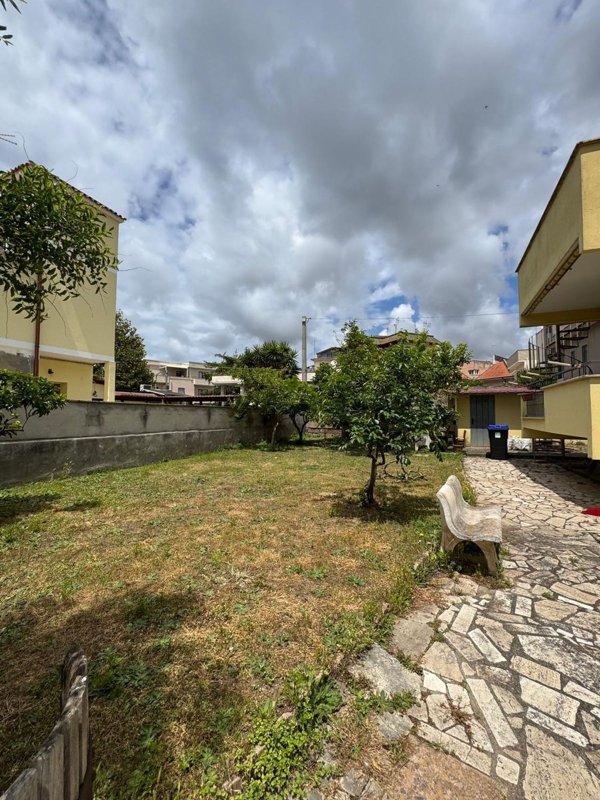 casa indipendente in vendita a Nettuno